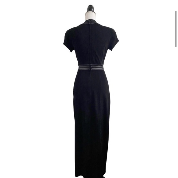 Tadashi Shoji Mesh Panel Black Full Length Dress - Picture 3 of 11